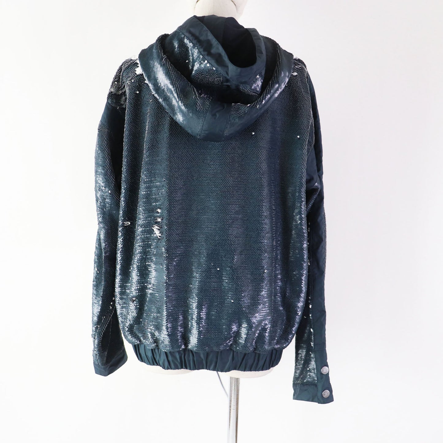 Chanel No Color Jacket P52914 Outer