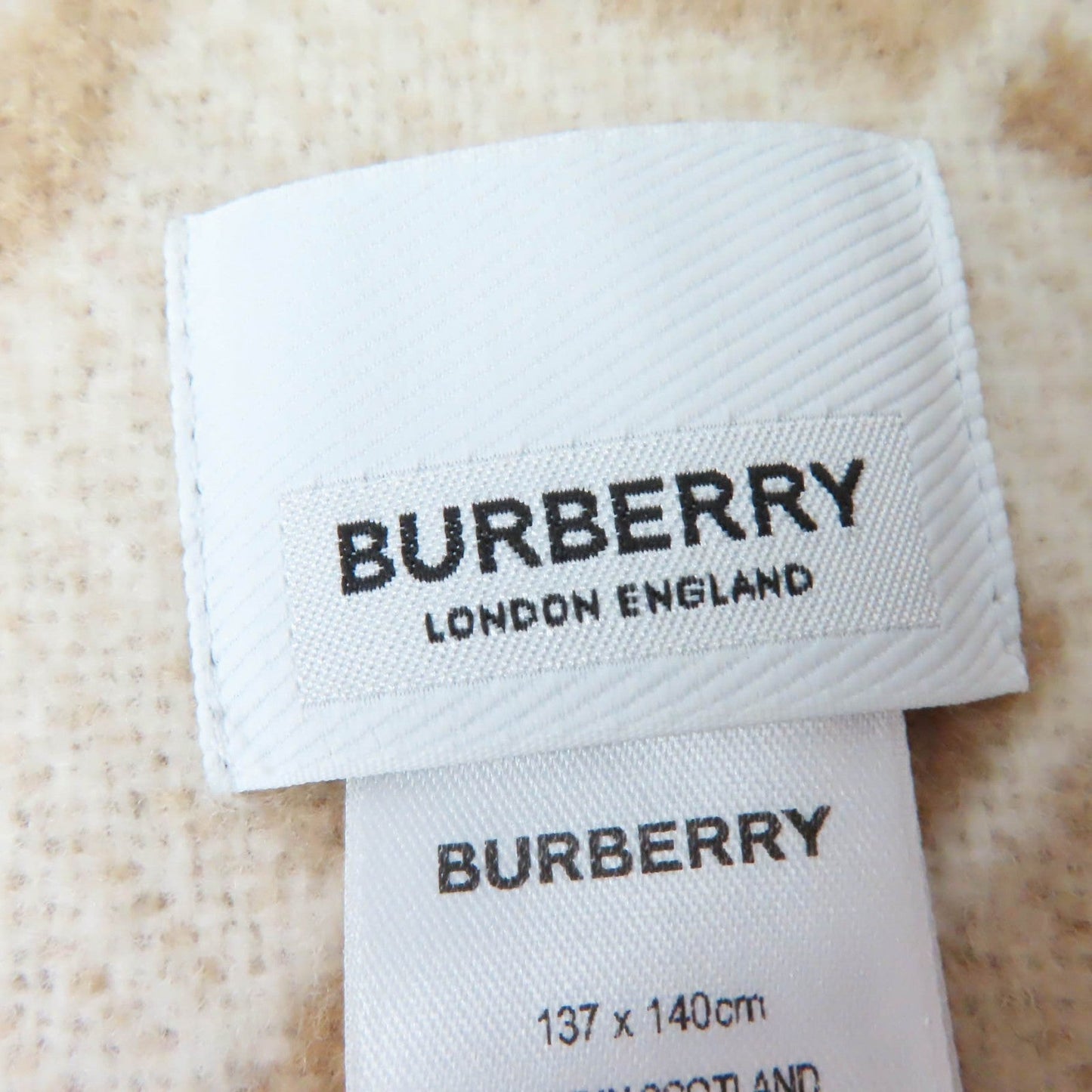 Burberry Poncho 8022741 Main