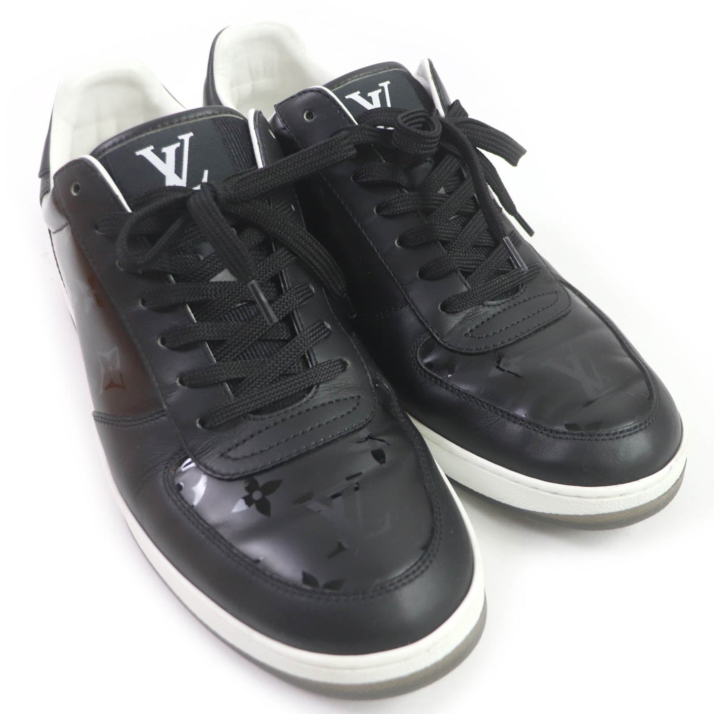 Louis Vuitton Low Cut Sneakers Main