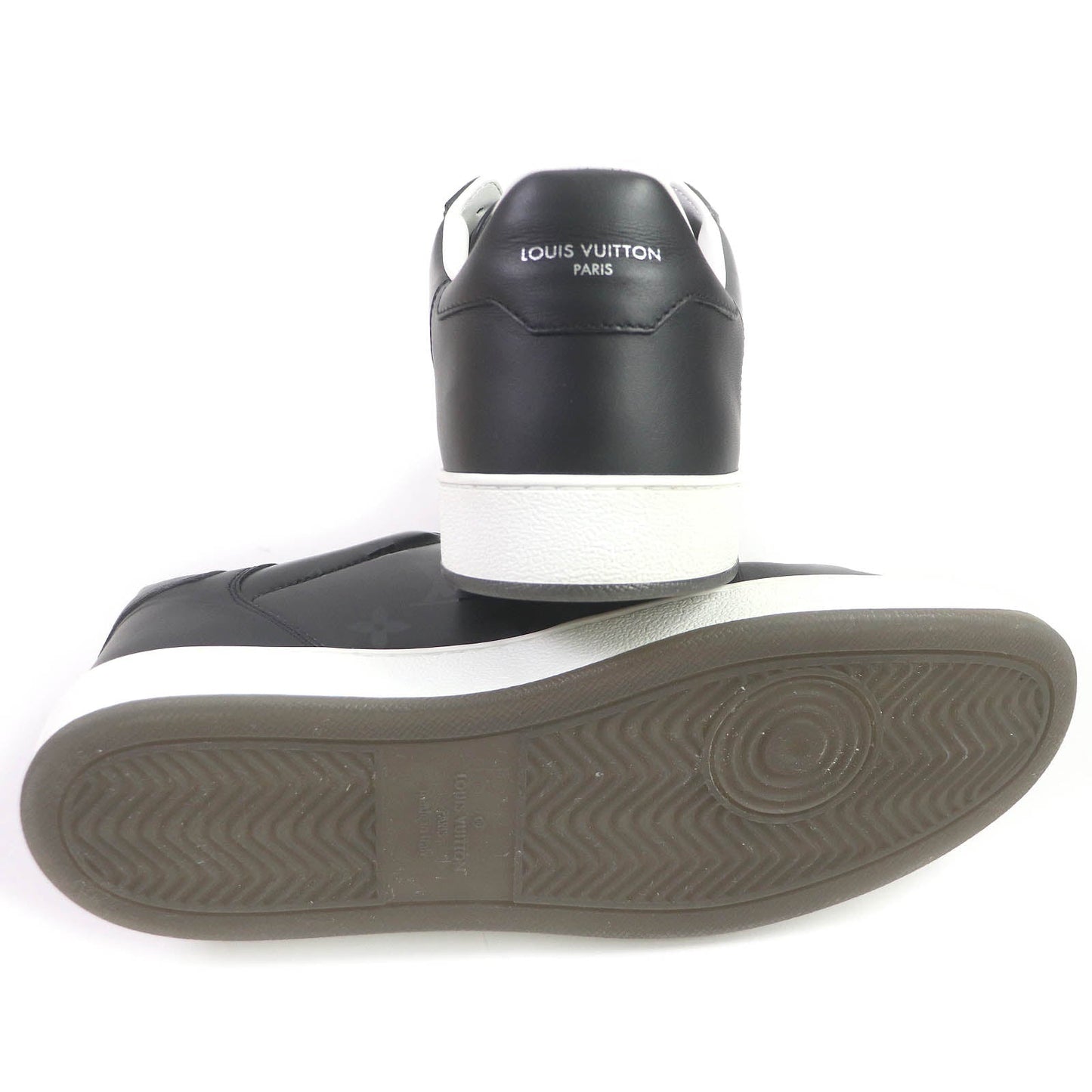 Louis Vuitton Low Cut Sneakers Main