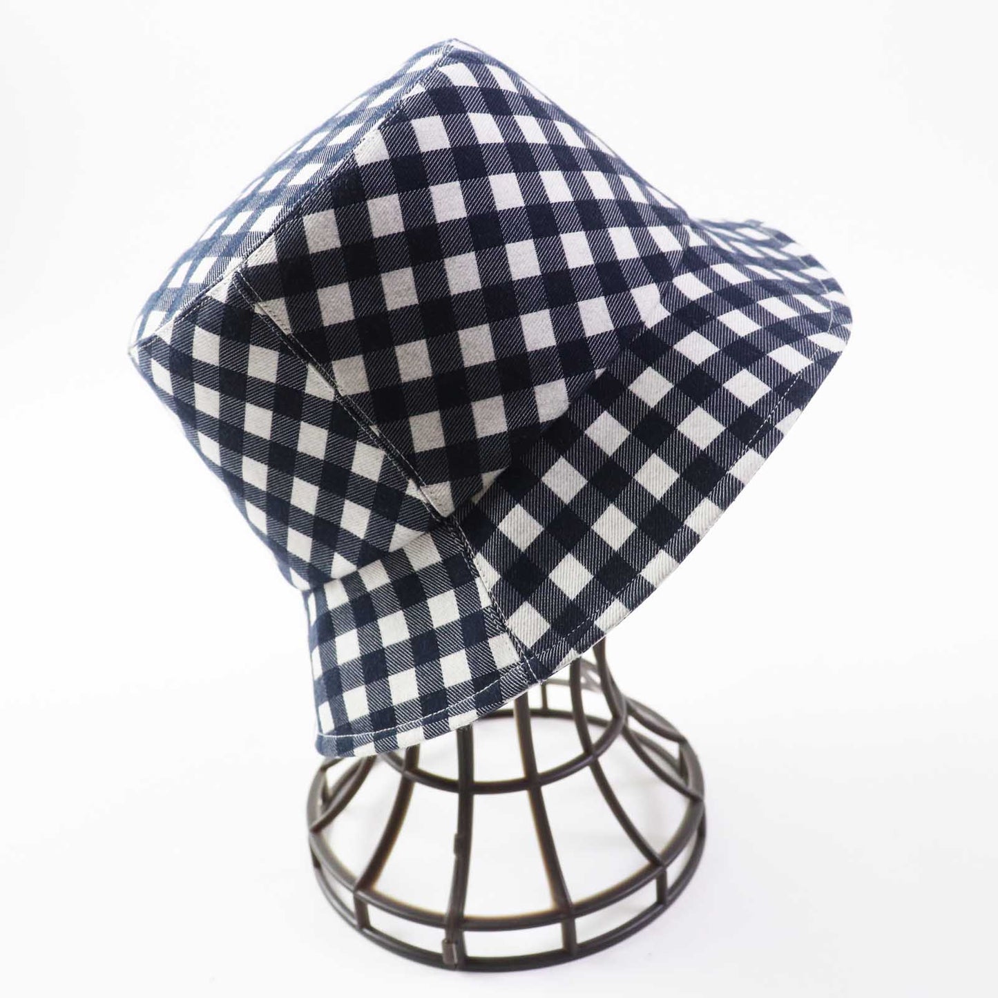 Christian Dior Hat 22Vic923I130 Main