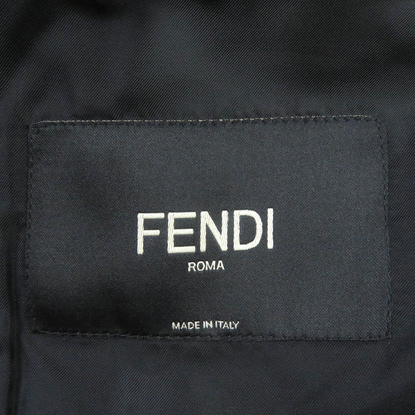 Fendi Chester Coat Ff01073Yn Outer