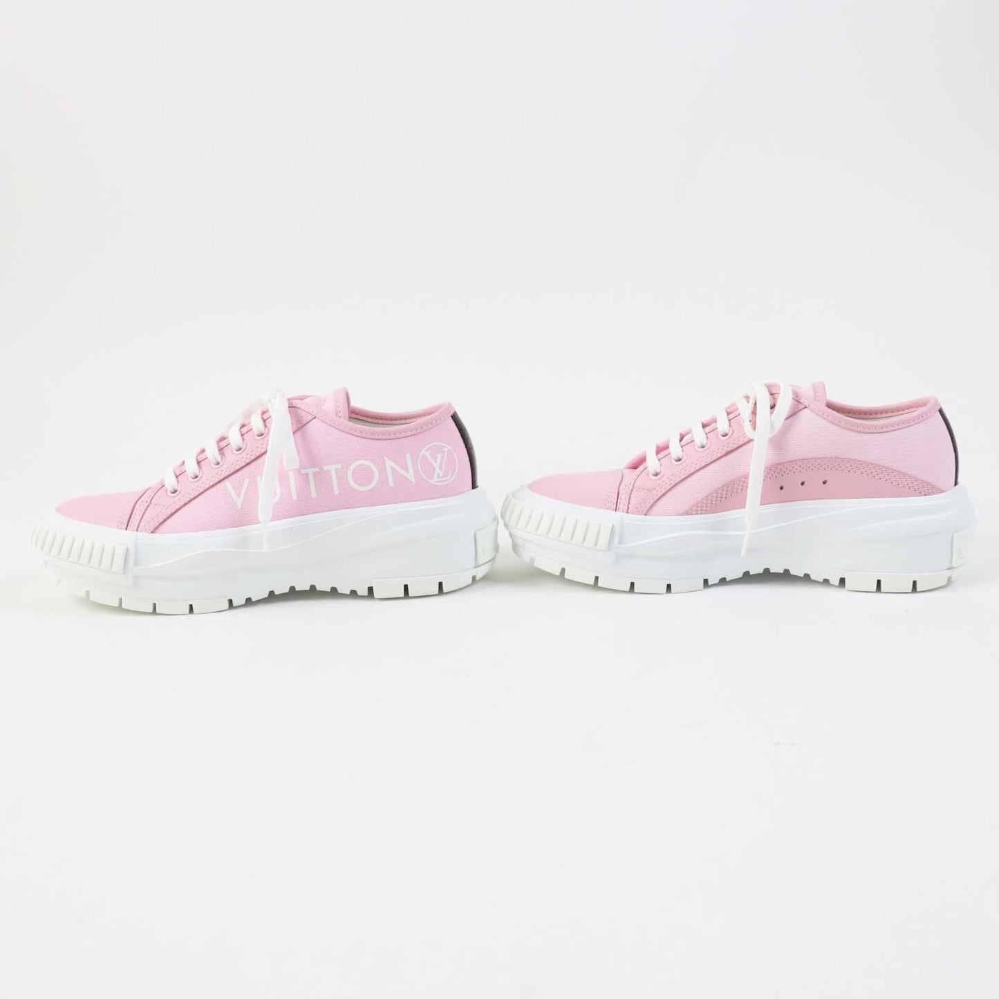 Louis Vuitton Sneakers Main