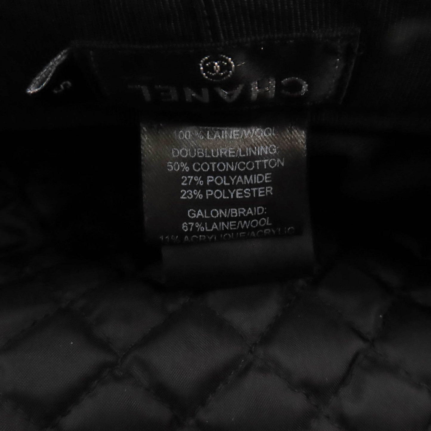Chanel Casquette 19V Outer