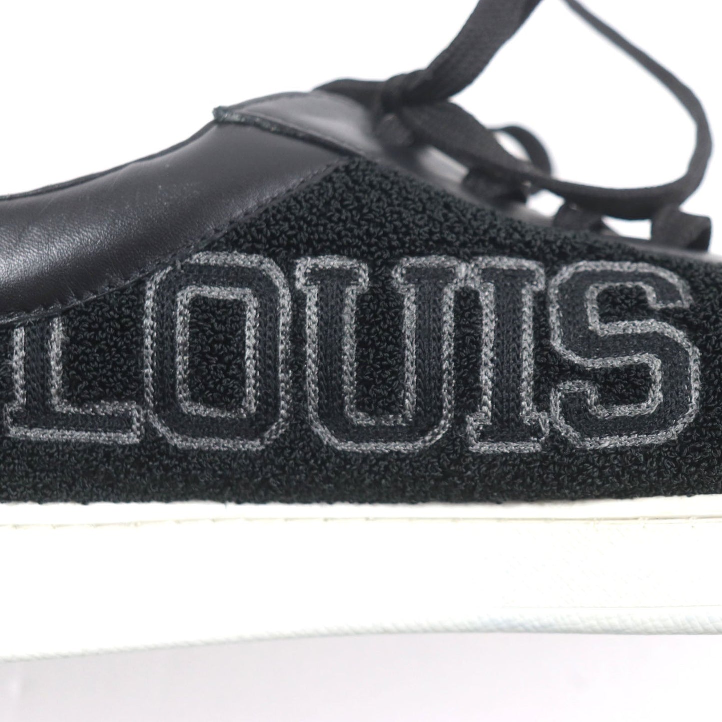 Louis Vuitton Low Cut Sneakers Main