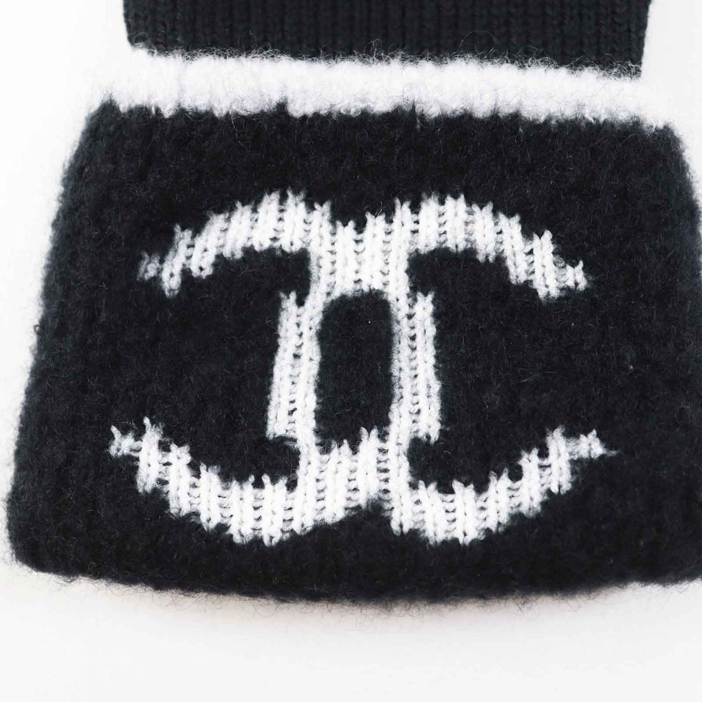 Chanel Gloves Main
