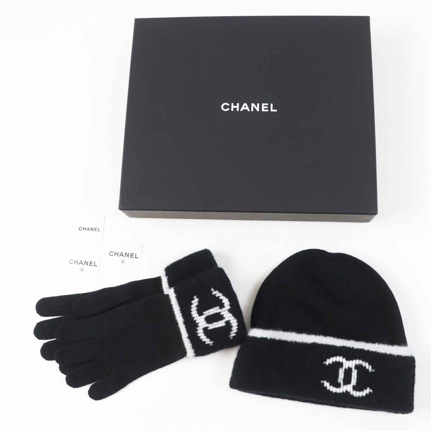 Chanel Gloves Main