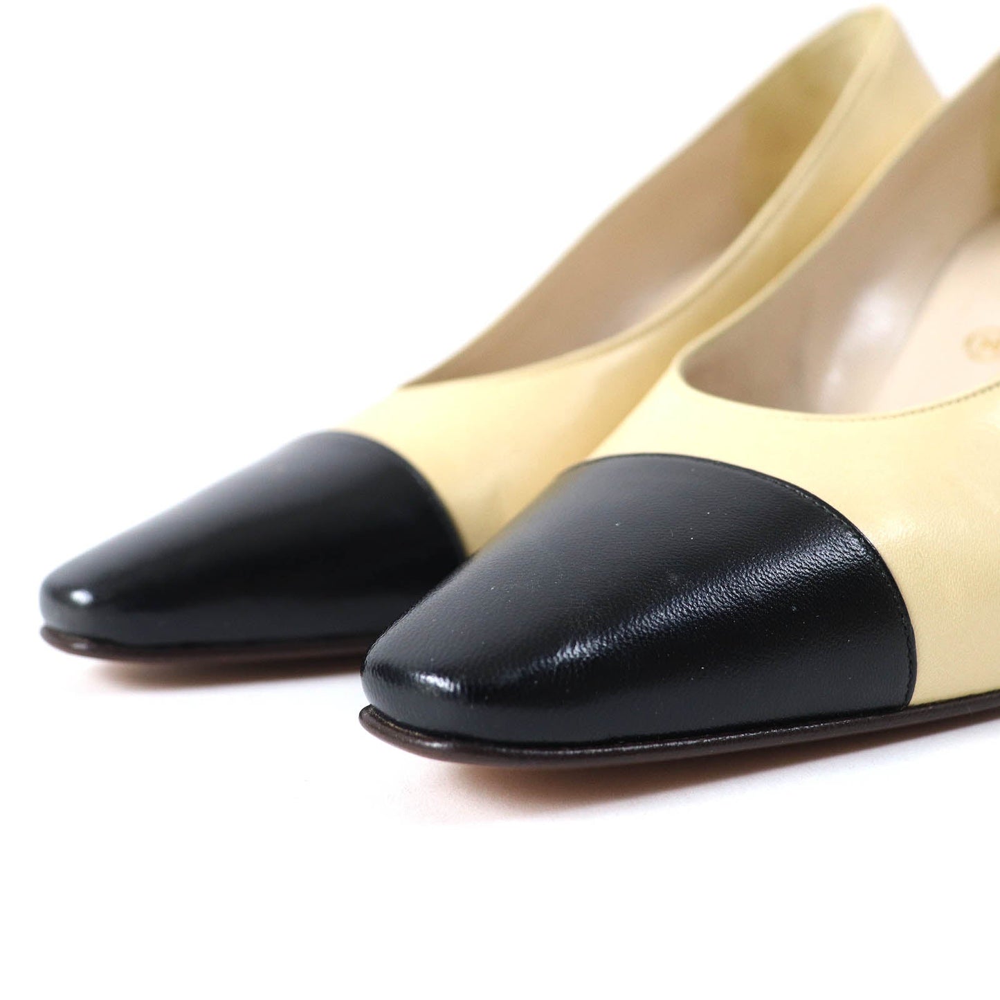 Chanel Pumps Main