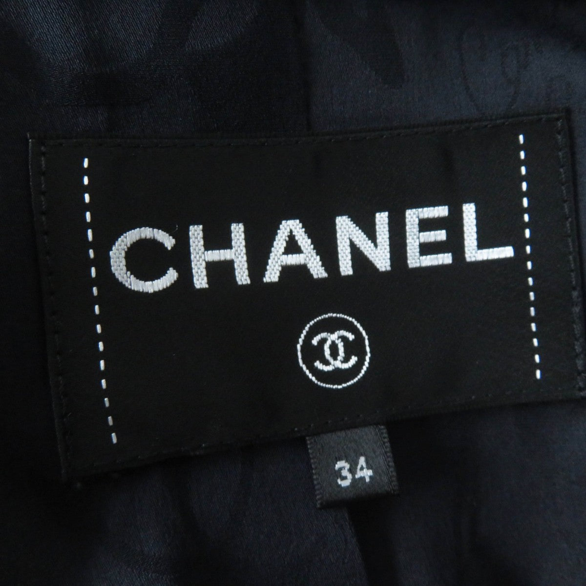 Chanel Coat P57229 Outer