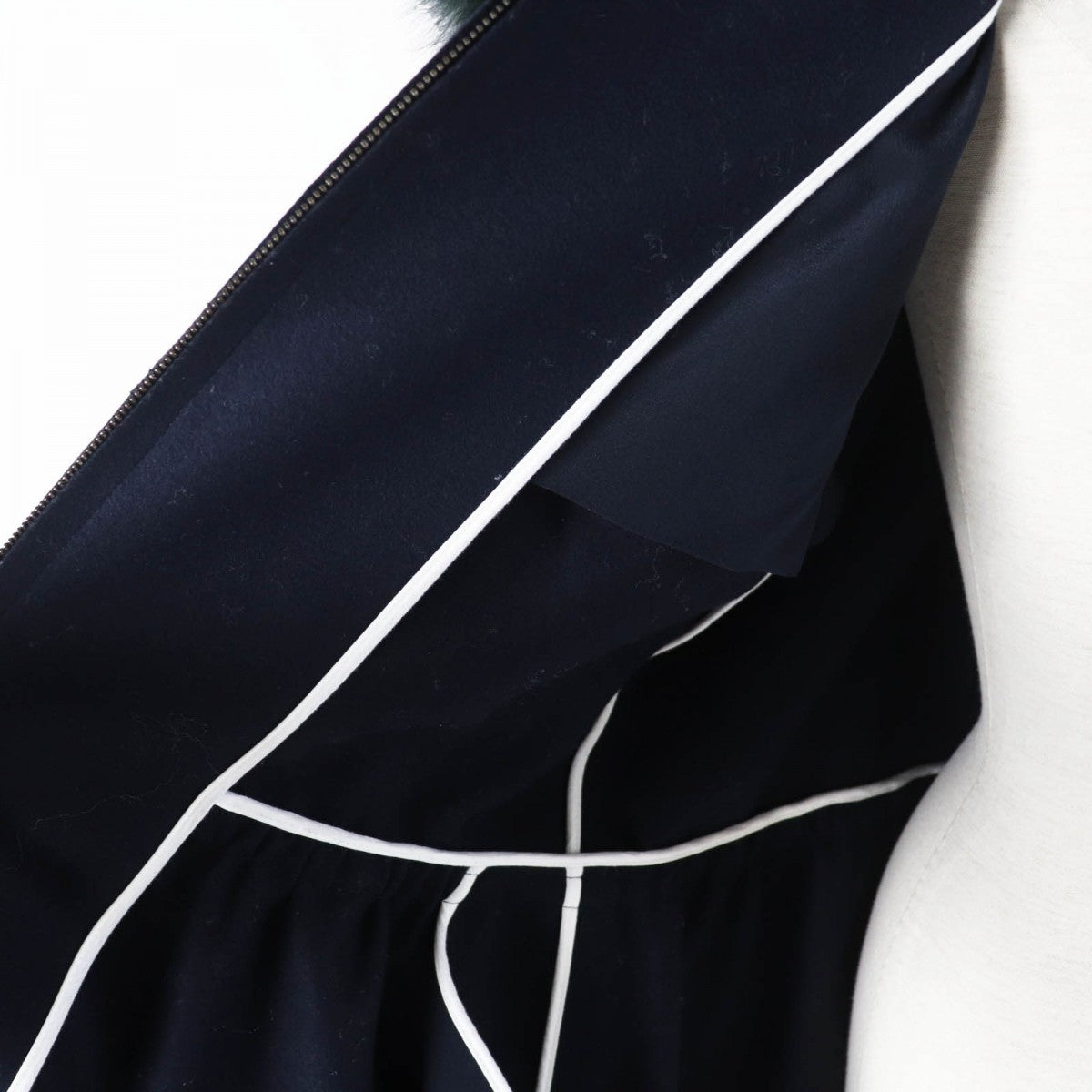 Fendi Coat Ff8246 Outer