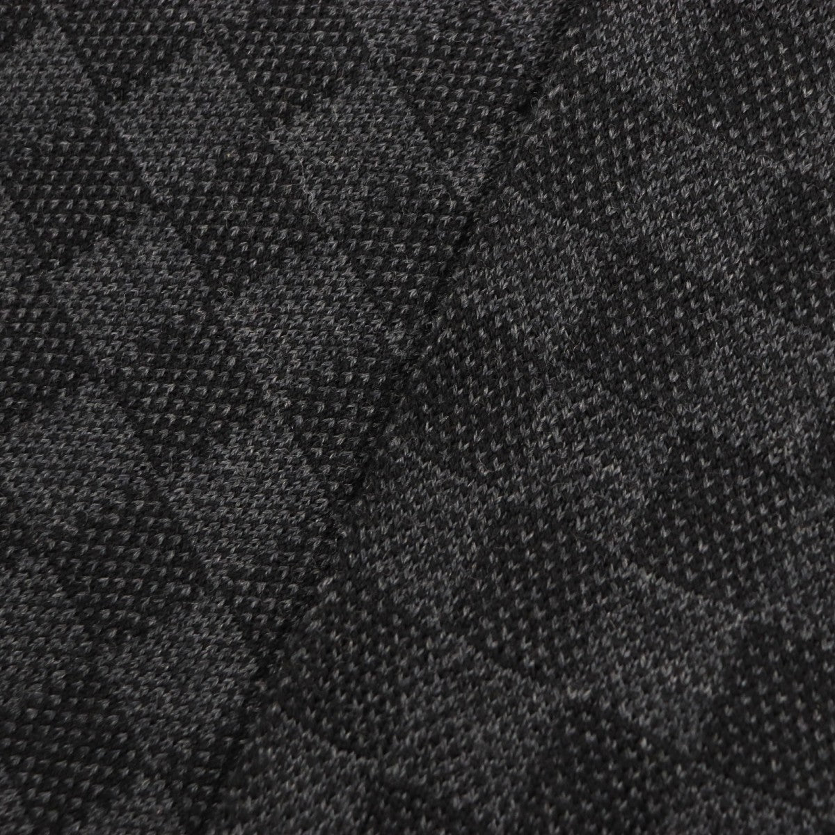 Louis Vuitton Scarf M70028 Main