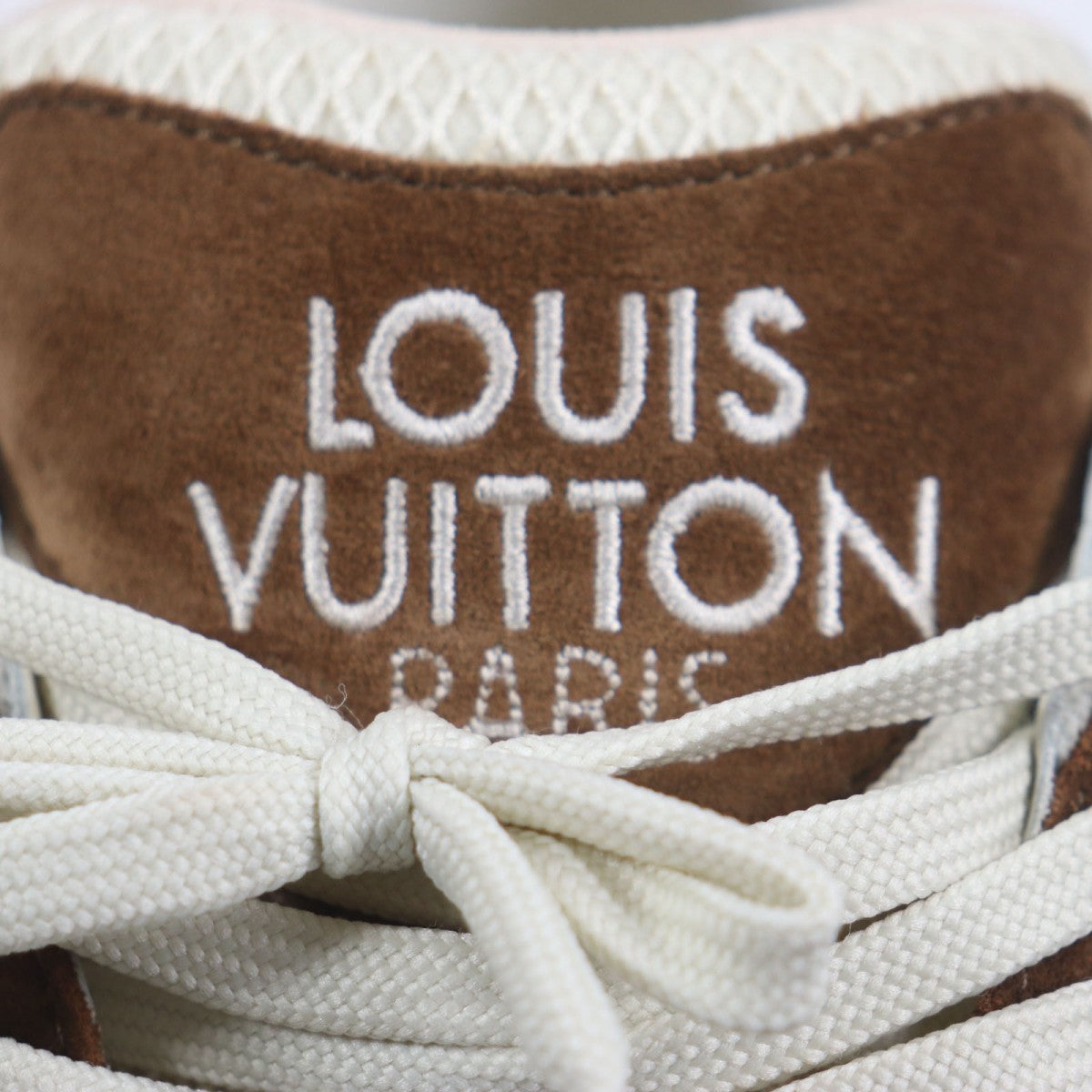 Louis Vuitton Sneakers 1Acvef Main