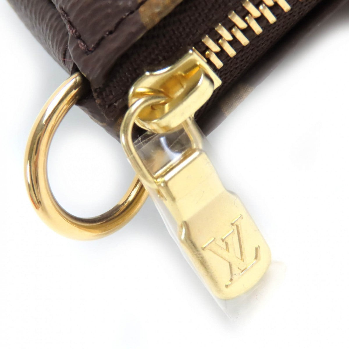 Louis Vuitton Pouch M58009 Main