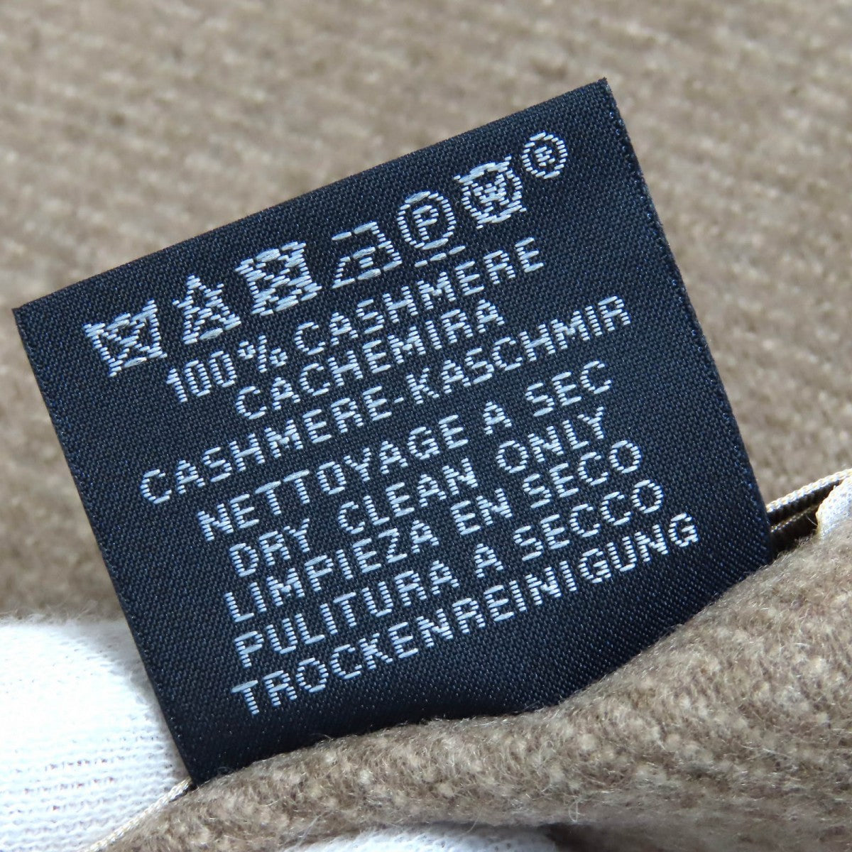 Hermes Scarf Cashmere Beige Type 24Th Circuit