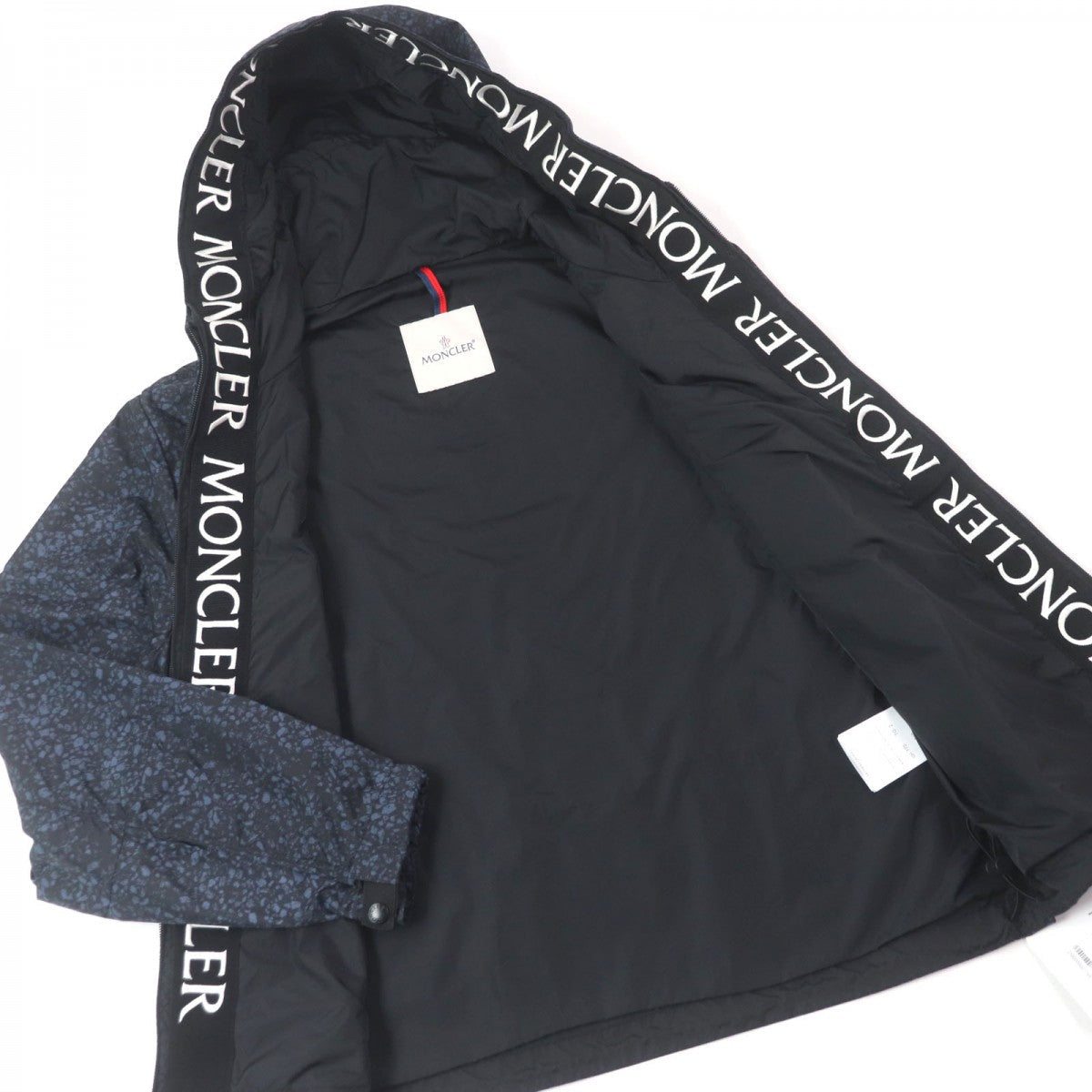Moncler Mountain Hoodie F10911B72600 539Ur Outer