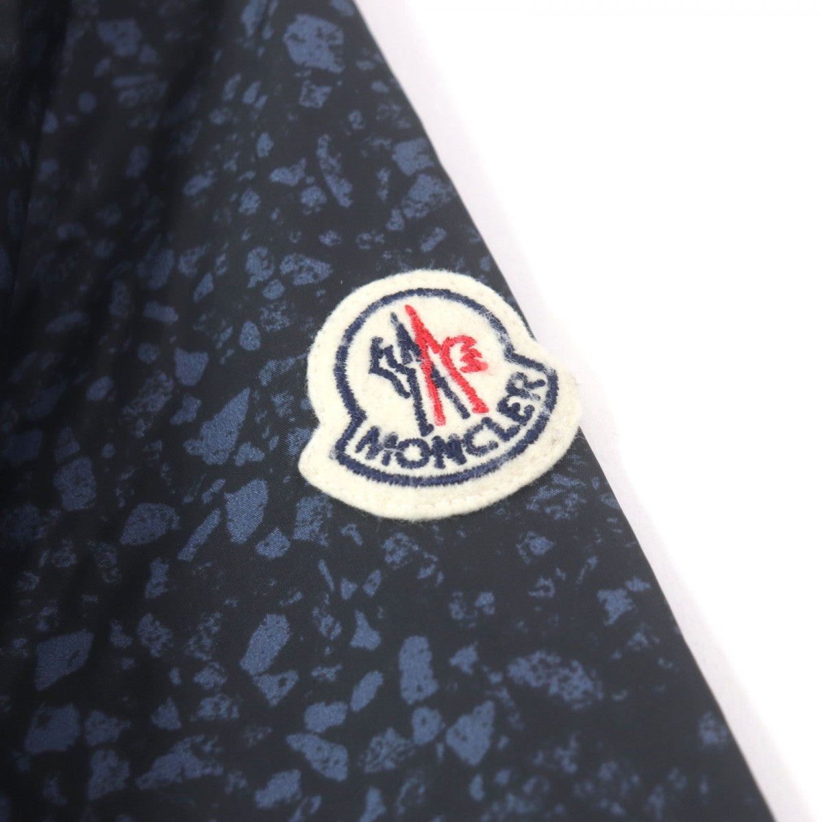 Moncler Mountain Hoodie F10911B72600 539Ur Outer