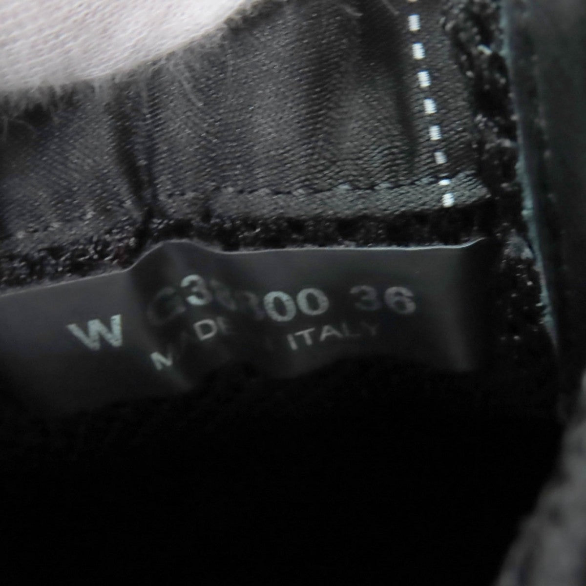 Chanel Low Cut Sneakers 22P G38800 Main