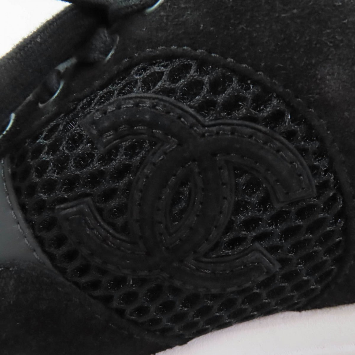 Chanel Low Cut Sneakers 22P G38800 Main