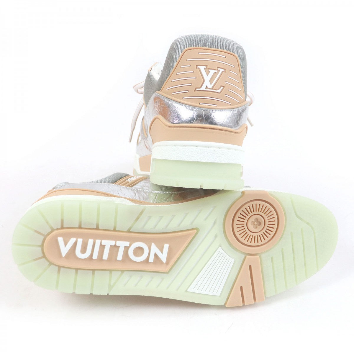 Louis Vuitton Low Cut Sneakers Leather Silver Lv Trainer Line 9