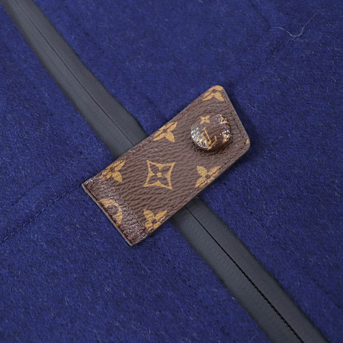 Louis Vuitton Coat Wool Navy 36