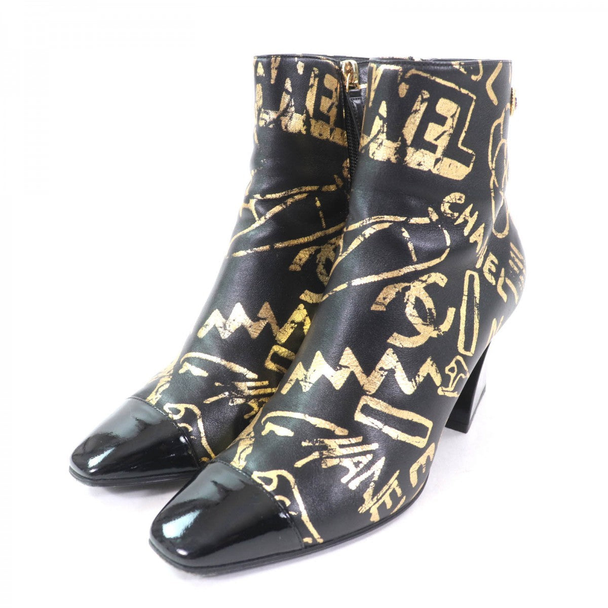 Chanel Short Boots G35073 Leather Black Gold 36