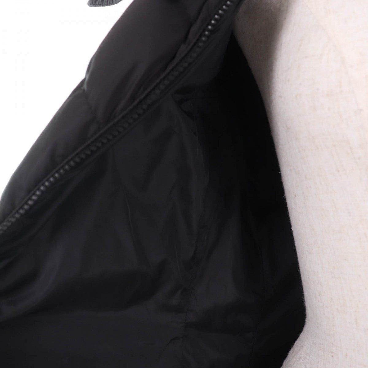 Moncler Down Coat Nylon Black Flammette Zero