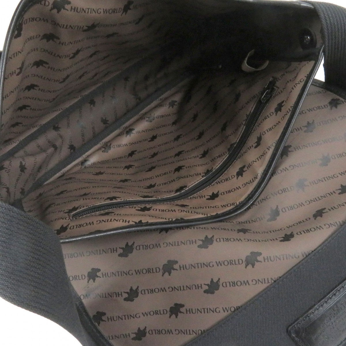 Hunting World Shoulder Bag Canvas Black Safari Today Carryall