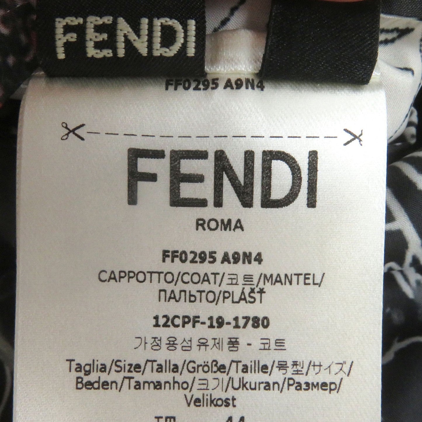 Fendi Stainless Collar Coat Ff0295 Polyester White Type 44