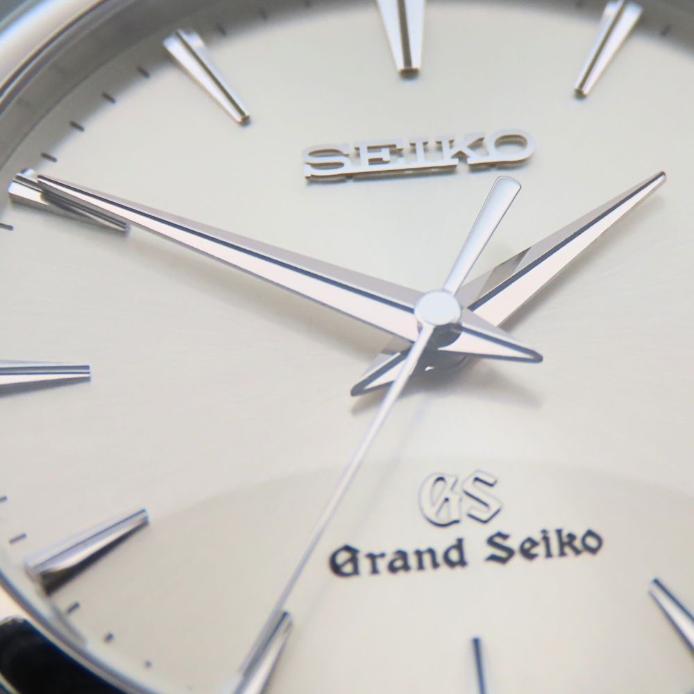 Seiko Watches Made In Japan Quartz 9F62-0A10 Stainless Steel Silver Grand Seiko Silver Dial Mens