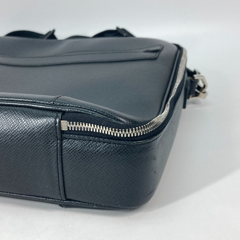 Louis Vuitton Business Bag M32522 Taiga Leather Black Taiga Porto Ordinatour Odessa Mens