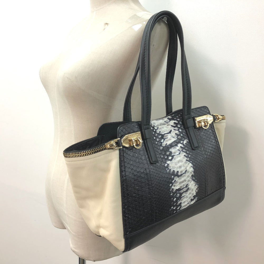 Salvatore Ferragamo Handbag Leather Black Gancini Shoulder Bag Women