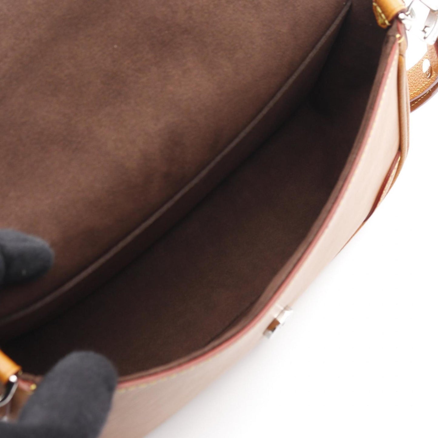 Louis Vuitton Bussi Nm Shoulder Bag In Epi Leather