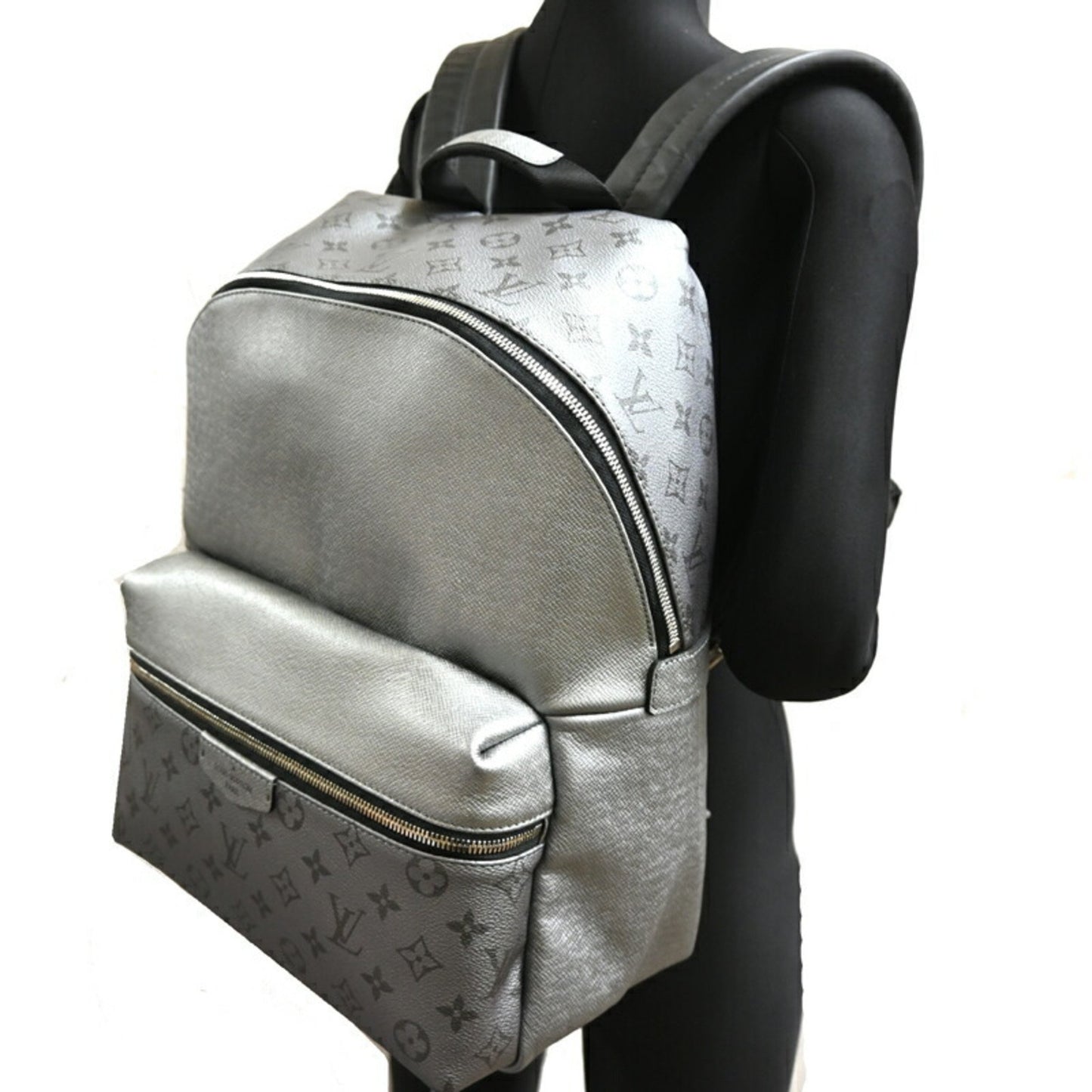 Louis Vuitton Discovery Backpack Pm