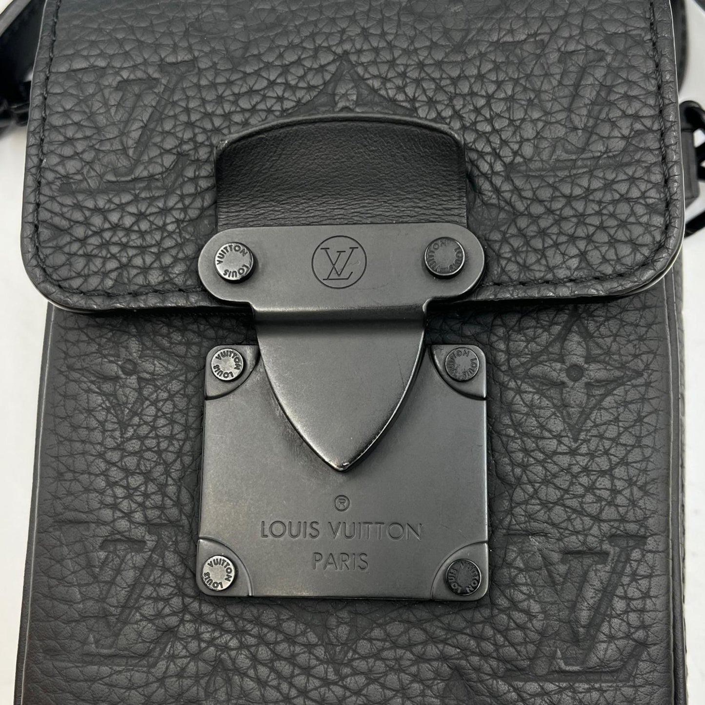 Louis Vuitton S-Lock Vertical Wearable Wallet Shoulder Bag M81524 Leather