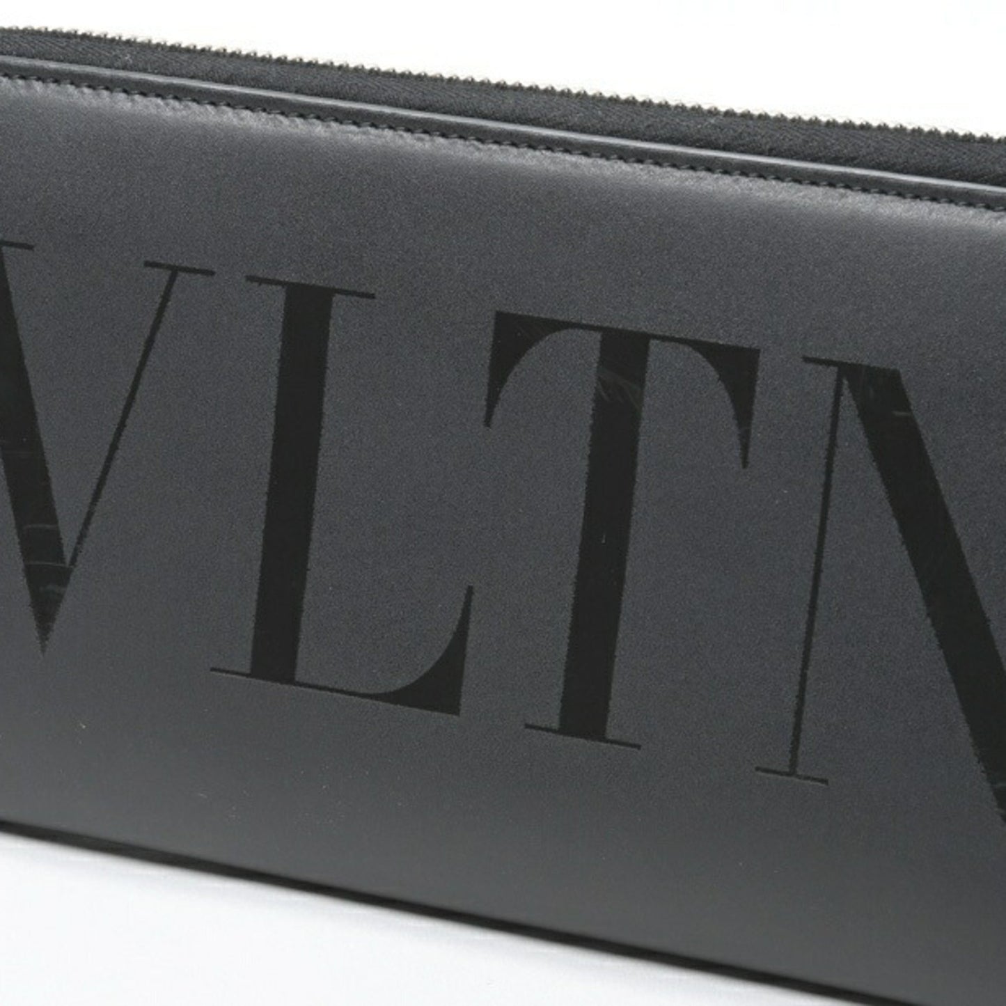 Valentino Vltn Calf Leather Wallet Round Zip 1Y2P0570Vna_0No Black S-155893