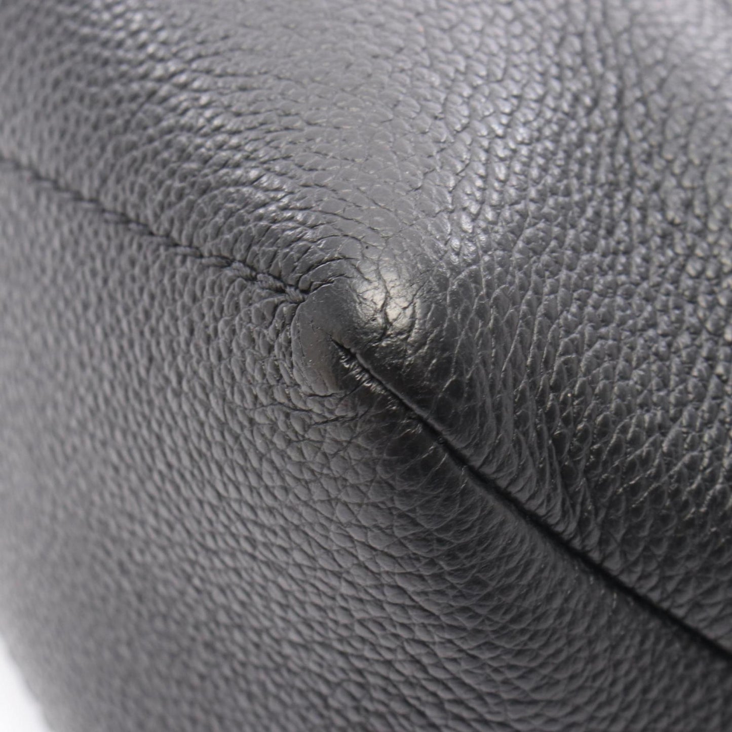 Louis Vuitton Saumur Messenger Shoulder Bag In Coated Canvas And Leather