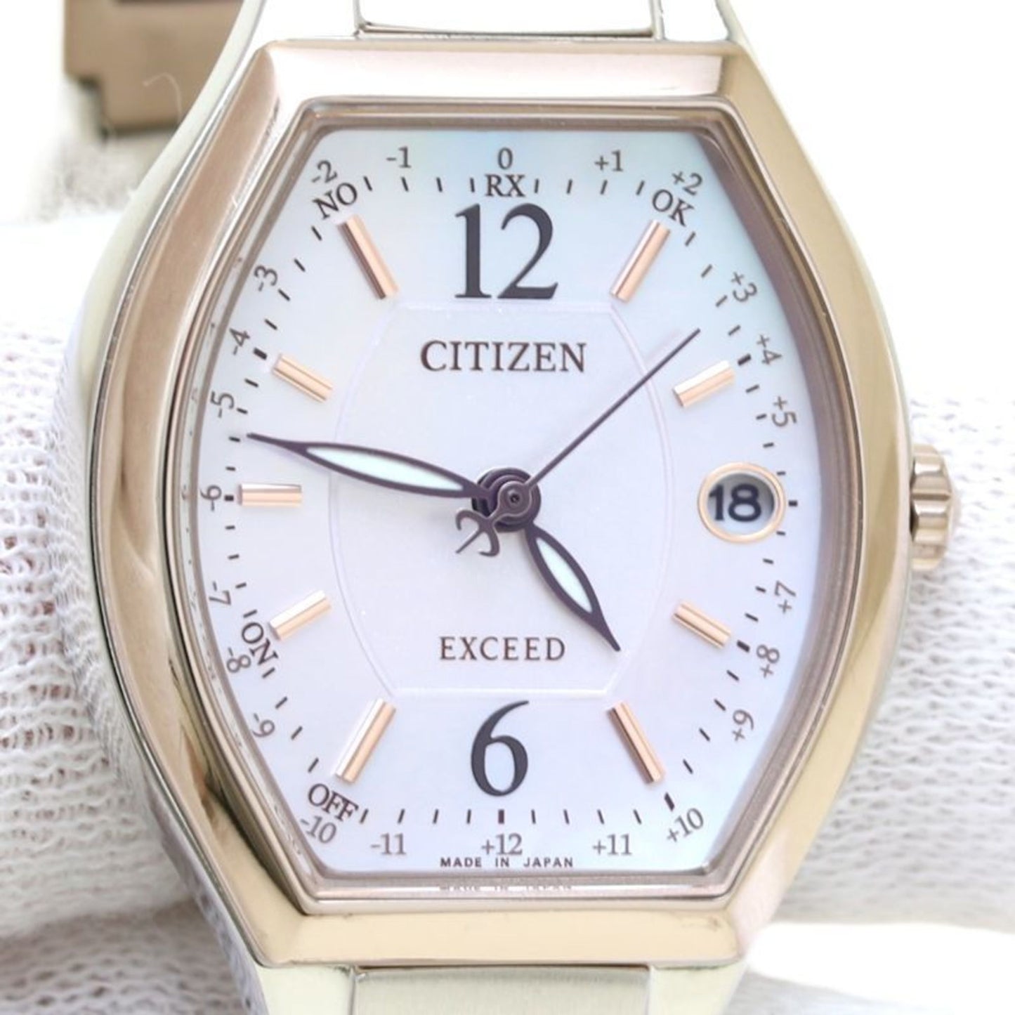 Citizen Exceed Titania Line Happy Flight Es9342-50W H060-A1C3N01 Titanium