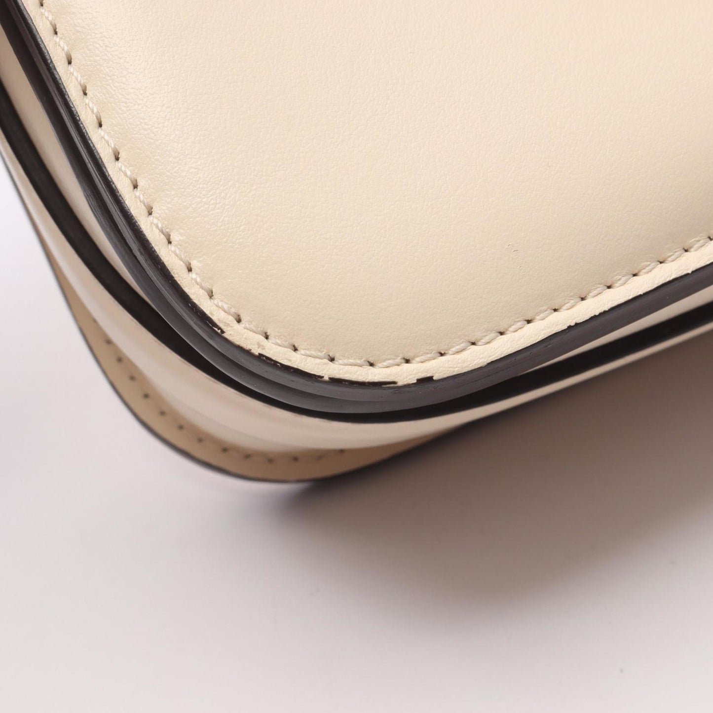Louis Vuitton Lv Pont 9 Shoulder Bag