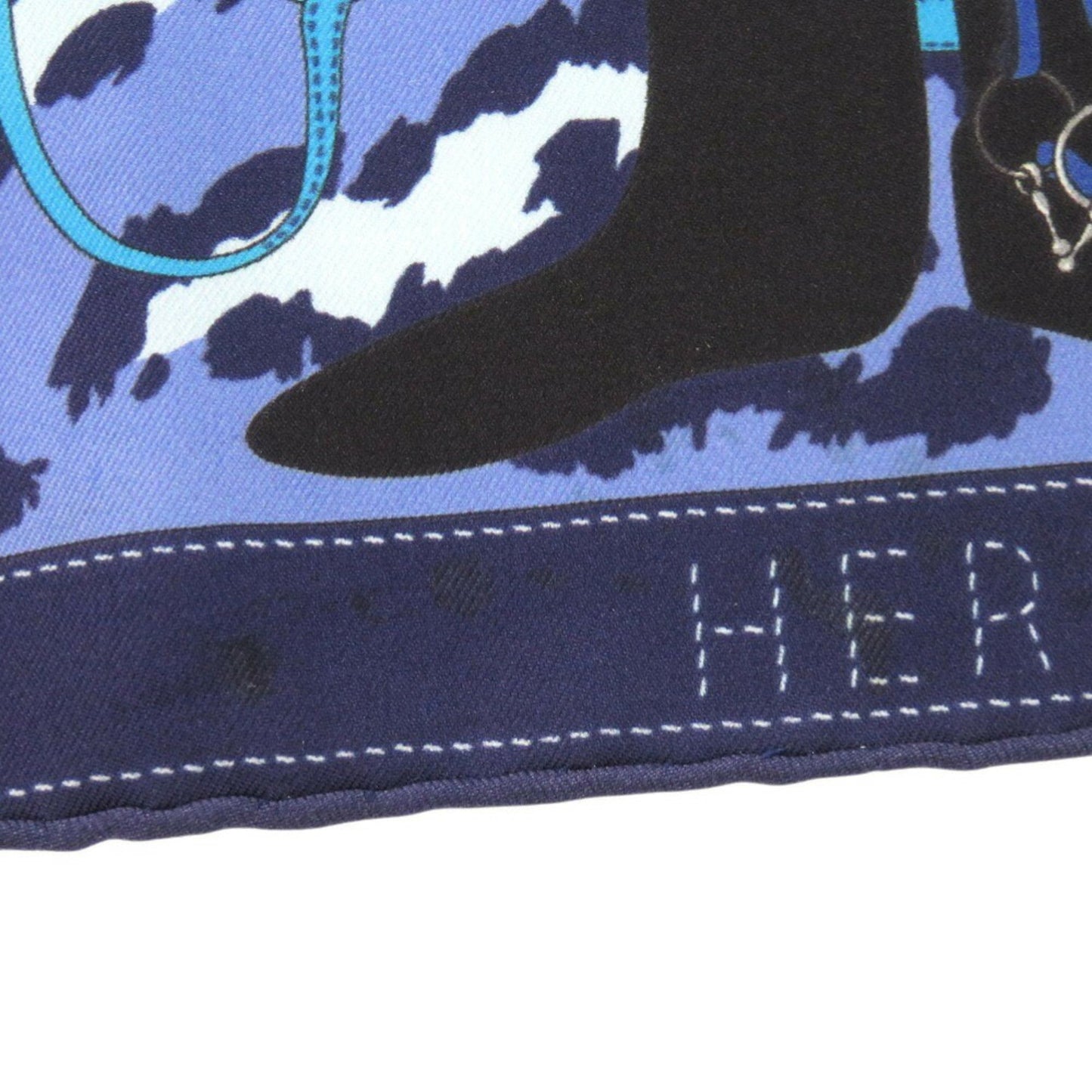 Hermes Carr 40 Monsieur Et Madame Monsieur & Madame Silk Blue Scarf Muffler 0821Hermes