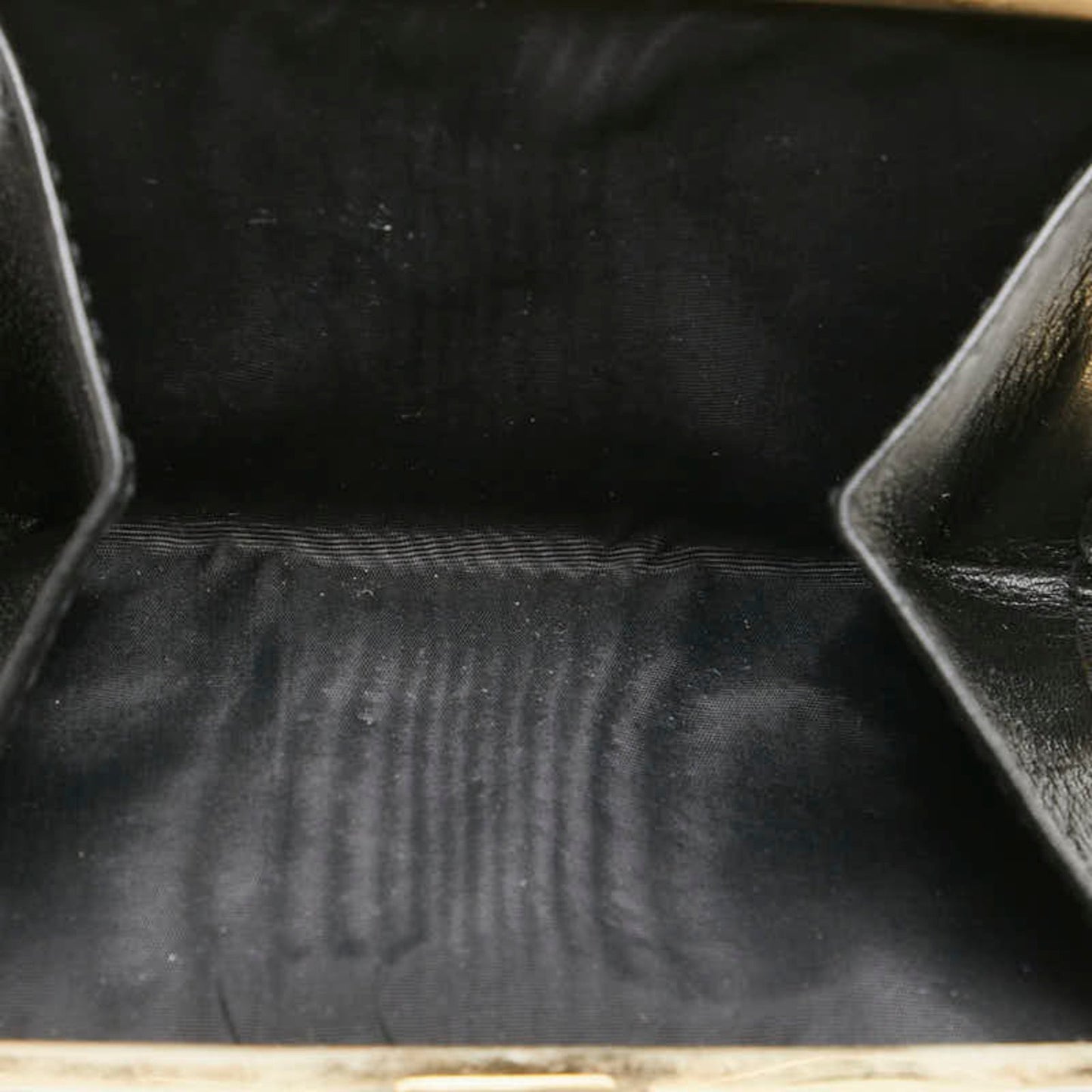 Chanel Coco Mark Bi-Fold Wallet Black Caviar Skin