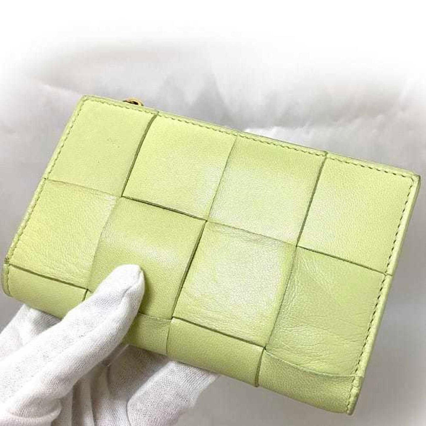Bottega Veneta Bi-Fold Wallet Light Green Yellow Intrecciato Leather Bottega Veneta 10 Pieces Soft