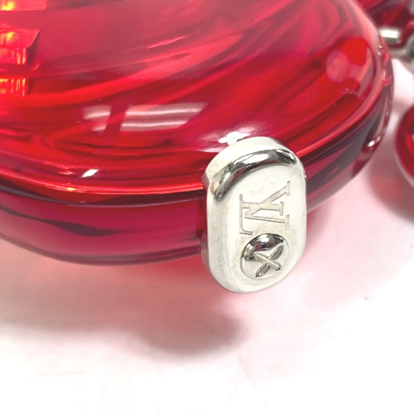 Louis Vuitton R17599 Carabiner Tambour Horizon Heart Watch Storage Goods Keychain Plastic