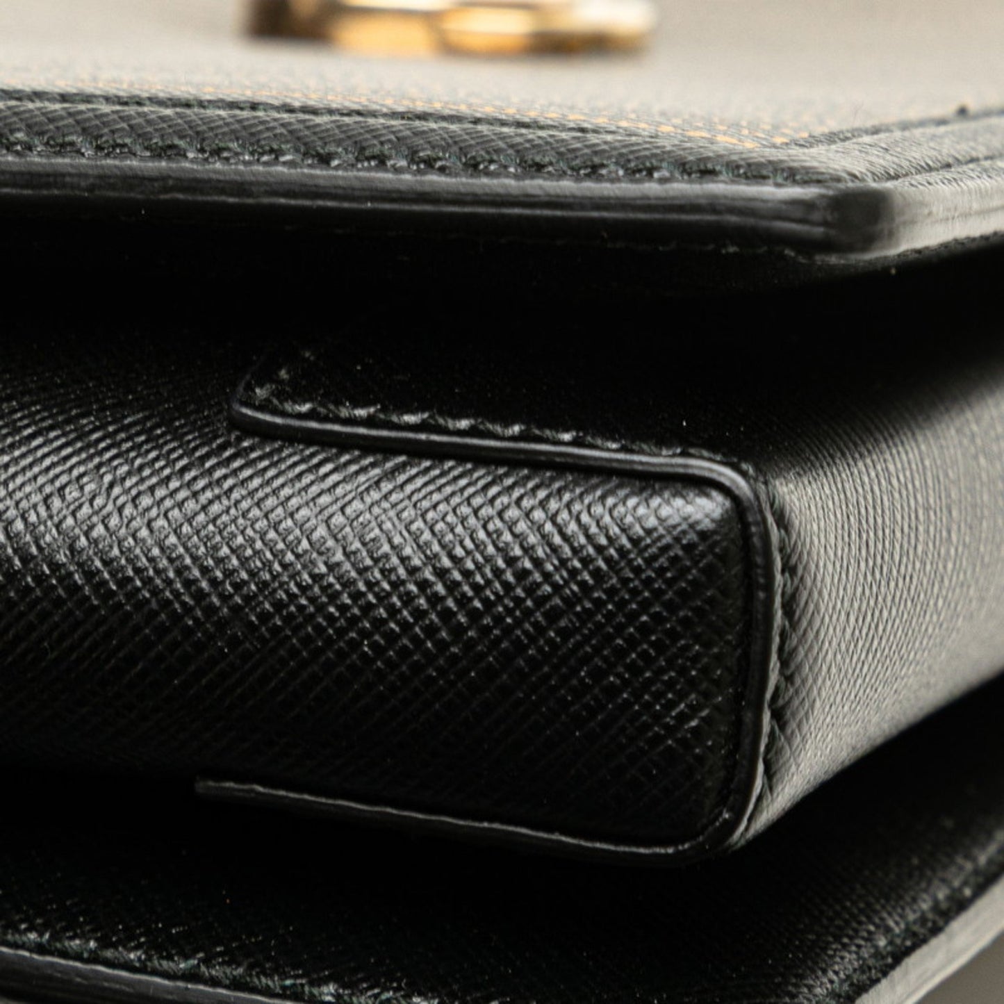 Salvatore Ferragamo Vara Ribbon Stripe Chain Shoulder Bag In Black