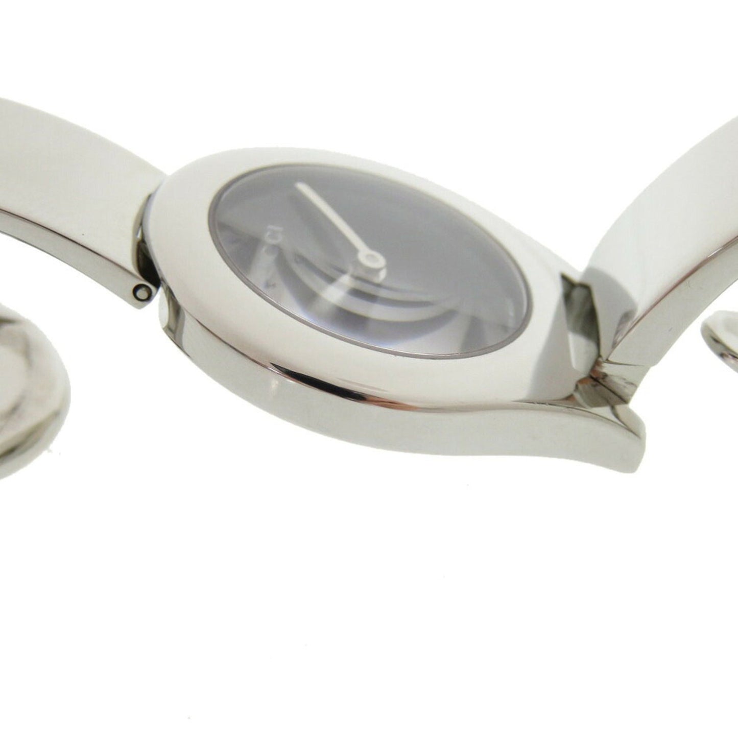 Gucci 6700L Stainless Steel Black/Silver Dial Quartz Watch 0566Gucci