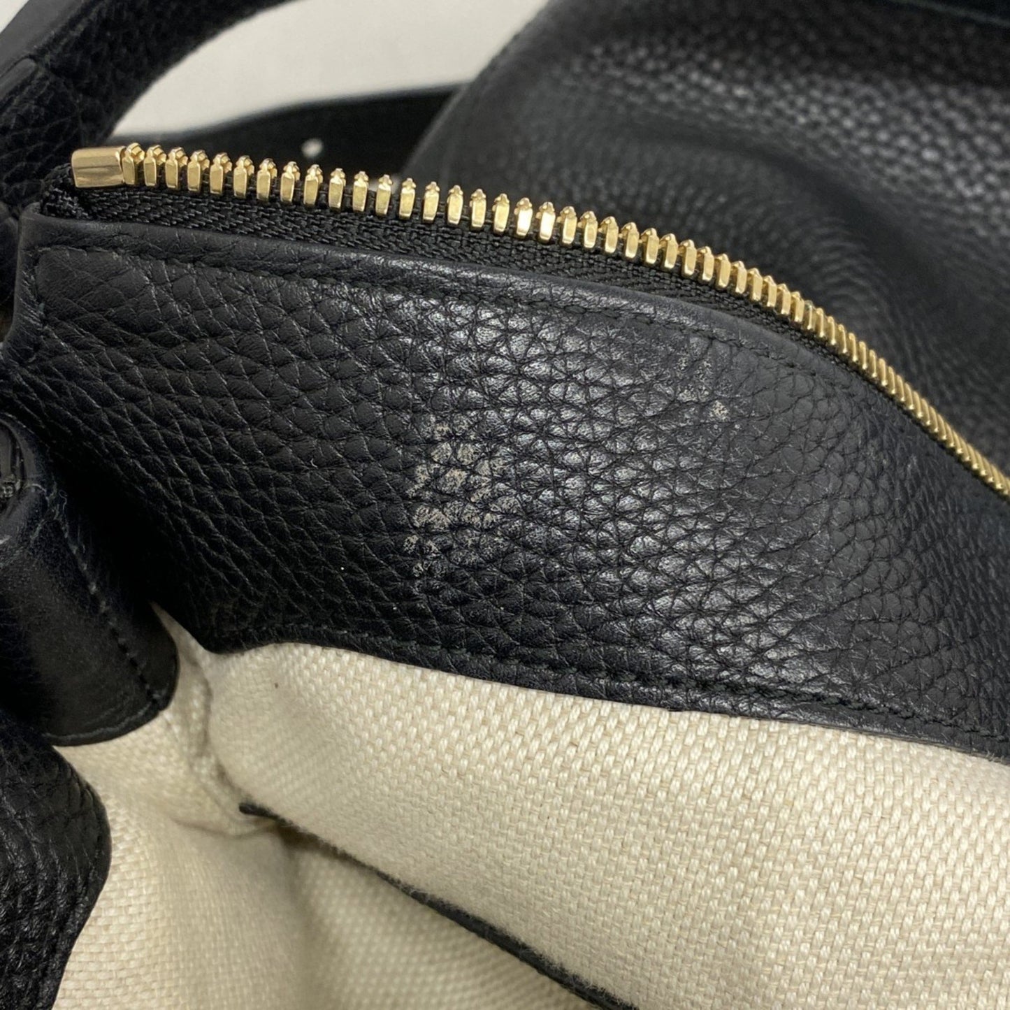 Gucci Soho Shoulder Bag 536194 Leather Black Champagne