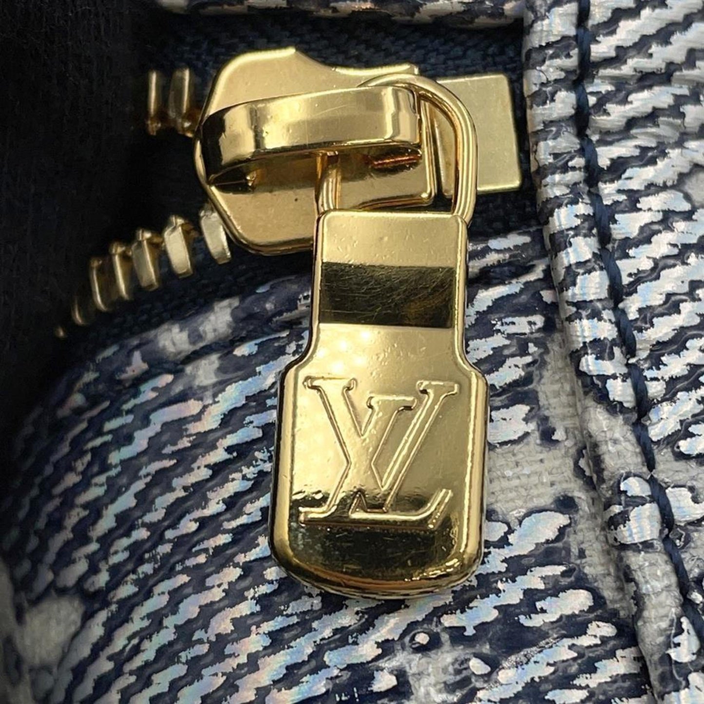 Louis Vuitton Chain Shoulder Bag Monogram Laminated Jacquard Micro Vanity M82467 Louis Vuitton