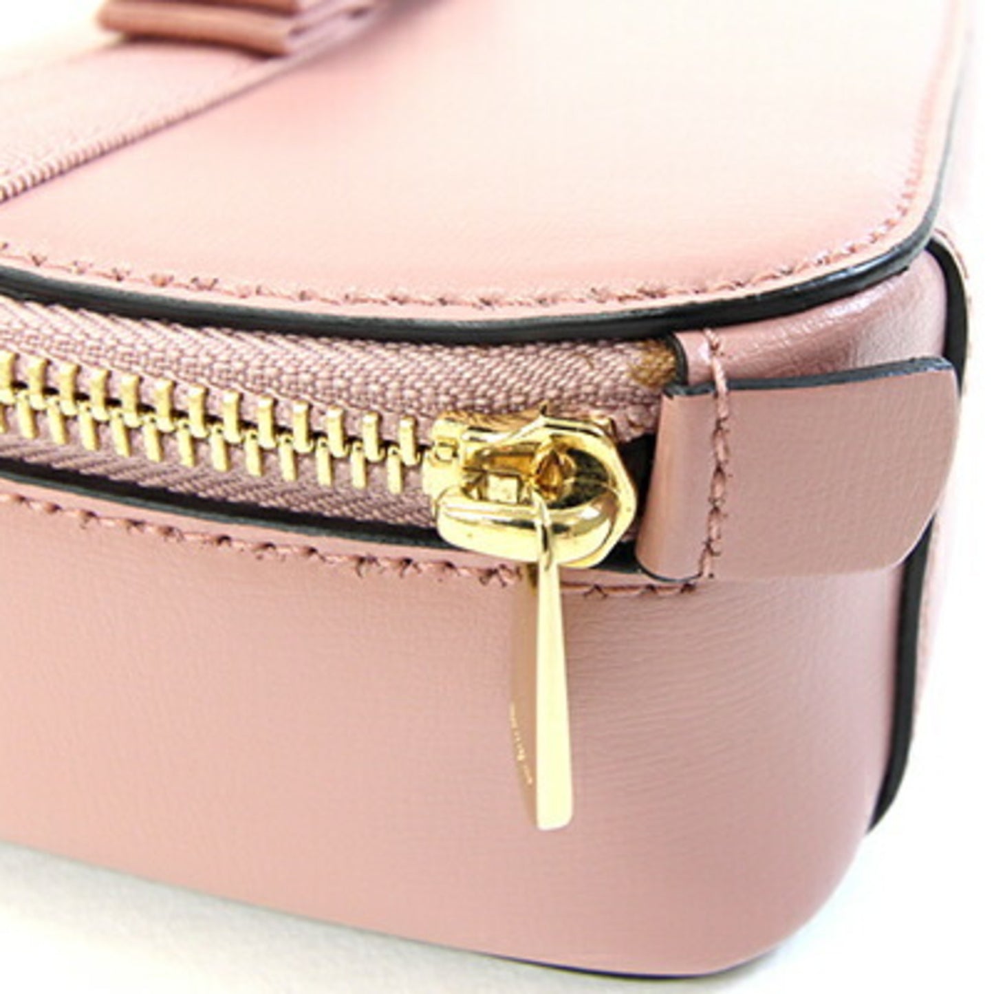 Salvatore Ferragamo Vara Bow Handbag 22E004 Pink Leather Shoulder Bag Pochette