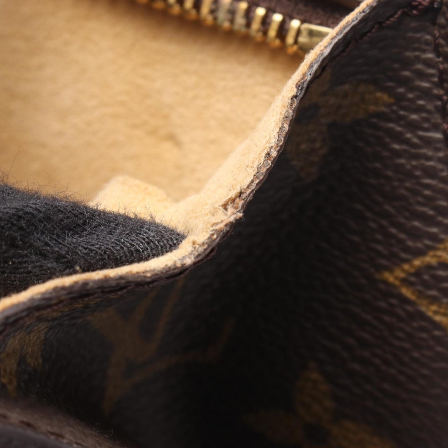 Louis Vuitton Babylon Shoulder Bag