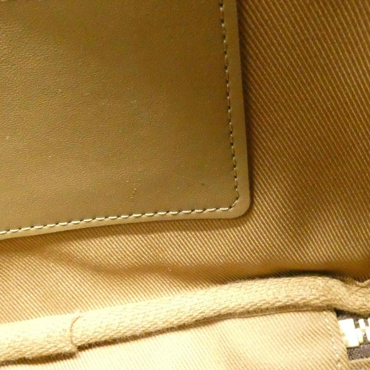 Louis Vuitton Monogram Utility Crossbody M80446 Shoulder Bag