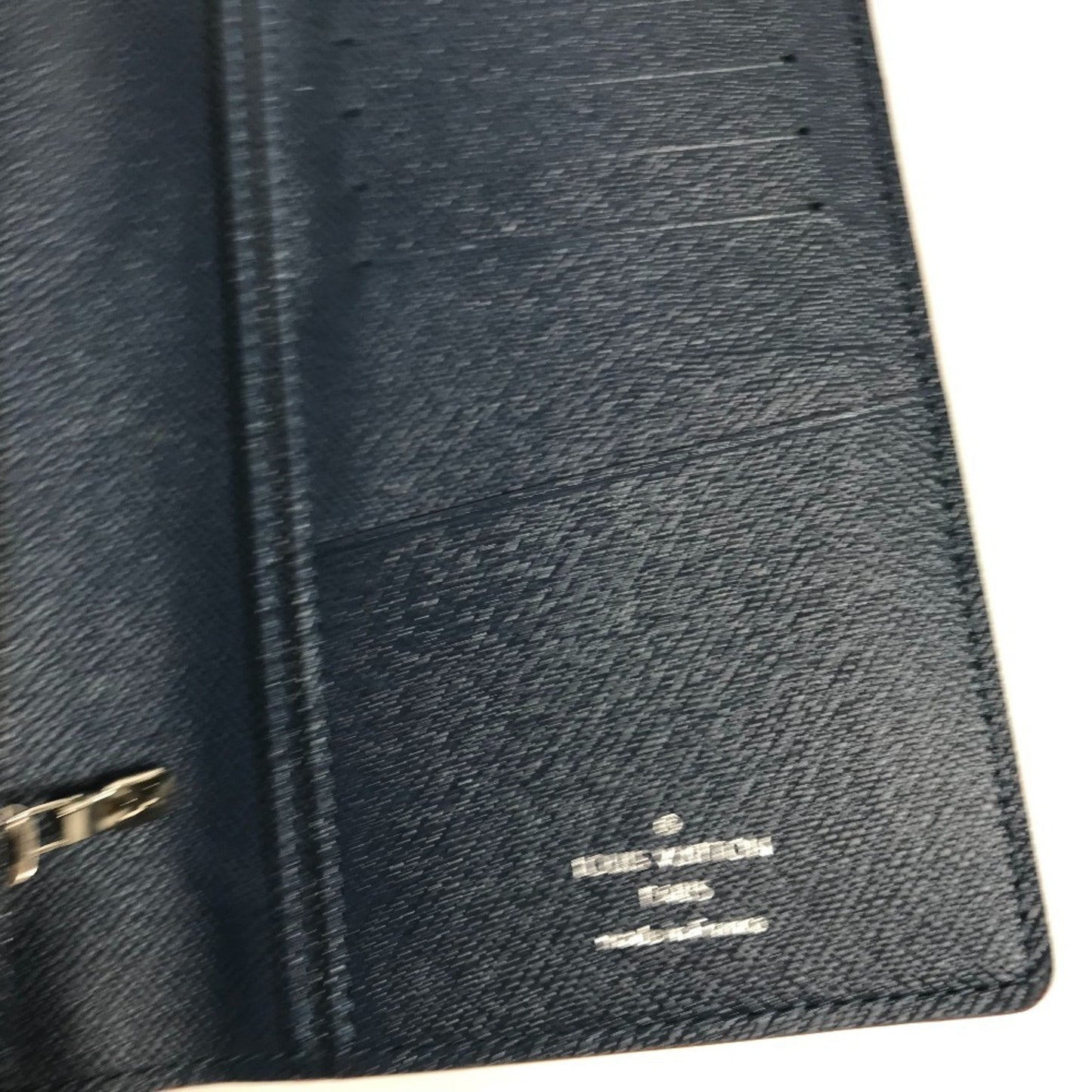 Louis Vuitton M30662 Taiga Portefeuille Brazza Bifold Long Wallet In Leather
